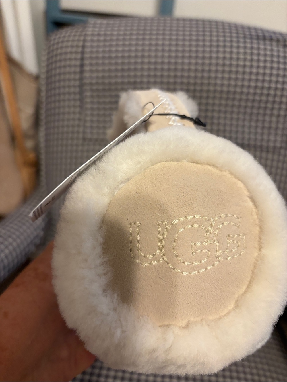 UGG Cream Plush shearling ear muffs - Picture 2 of 8